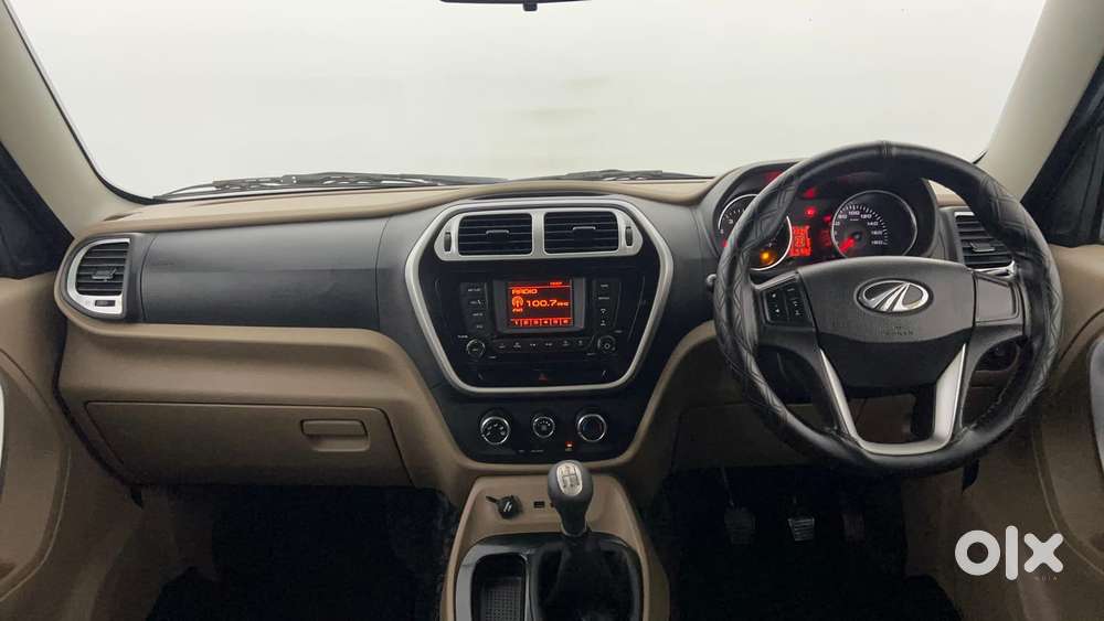 Mahindra Tuv 300 T8, 2015, Diesel