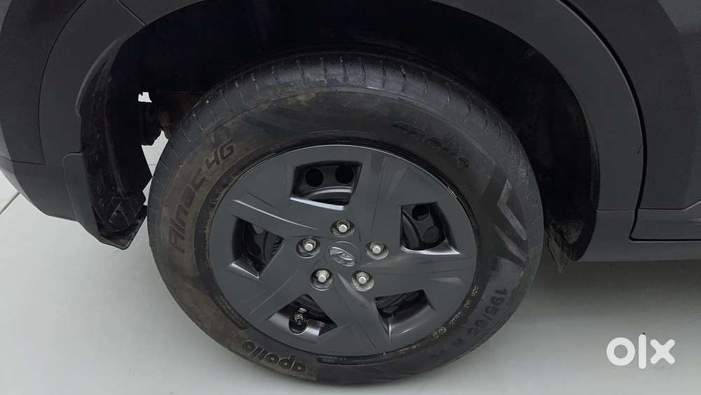 Hyundai Venue 1.2 S (o), 2024, Petrol