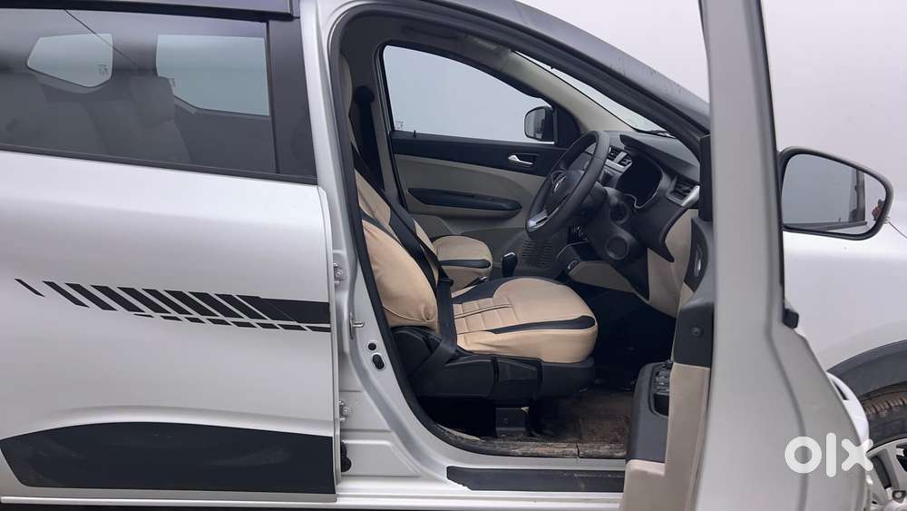Renault Triber Rxz Easy-r Amt, 2022, Petrol