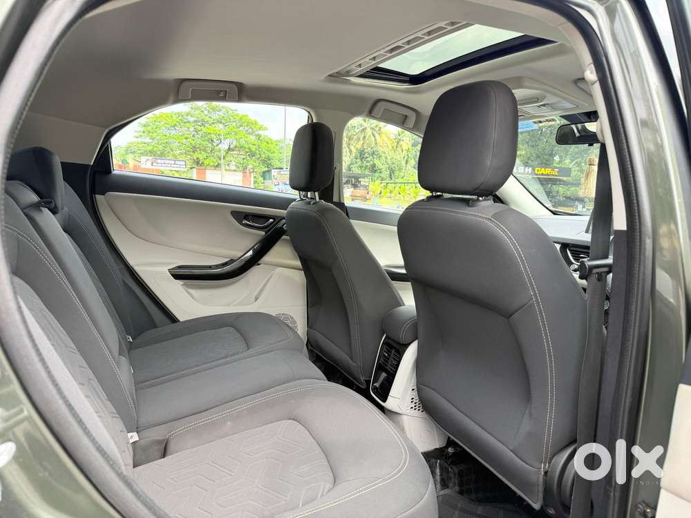 Tata Nexon 1.2 Revotron Xza Plus (o) Amt, 2020, Petrol