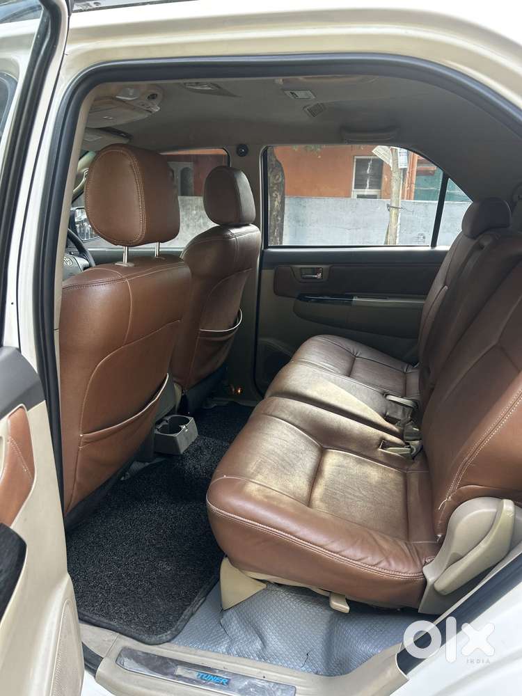 Toyota Fortuner 3.0 4x2 Automatic, 2012, Diesel