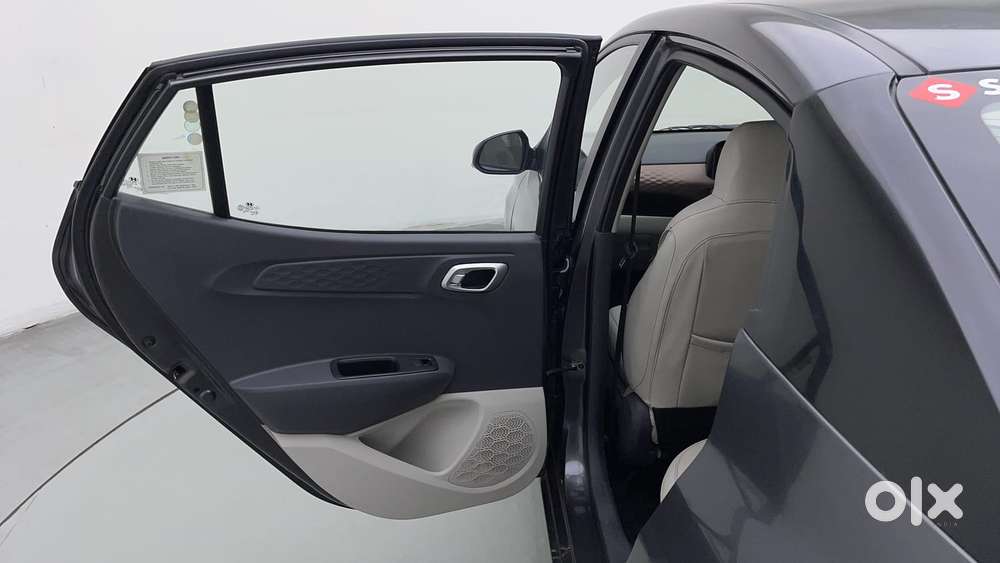 Hyundai Aura 1.2 Sx Cng, 2024, Cng & Hybrids