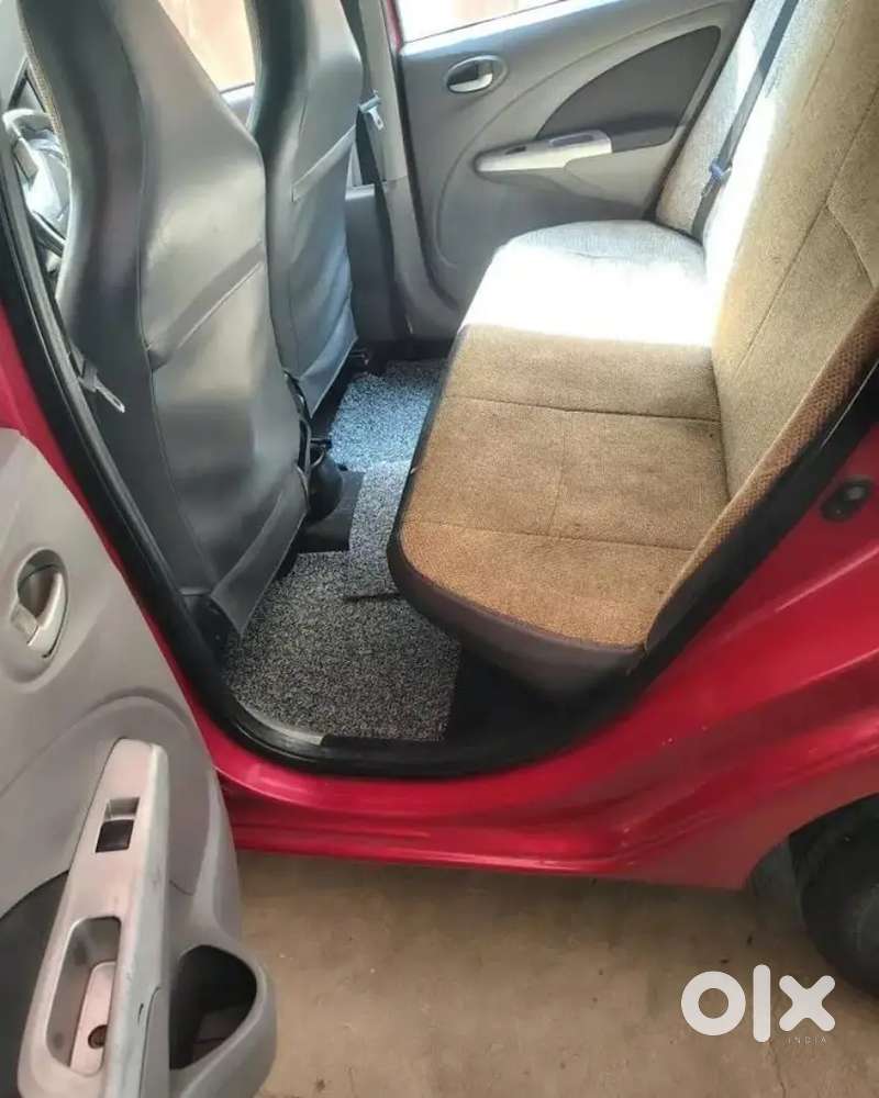 Toyota Etios 2011 Petrol 85000 Km Driven