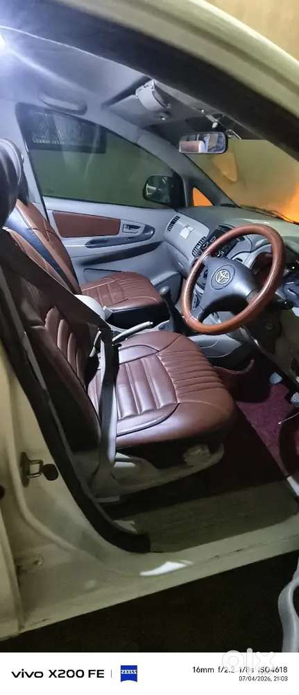 Toyota Innova 2010