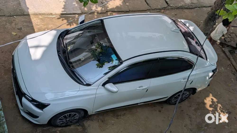 Maruti Suzuki Dzire Vxi Cng 2026