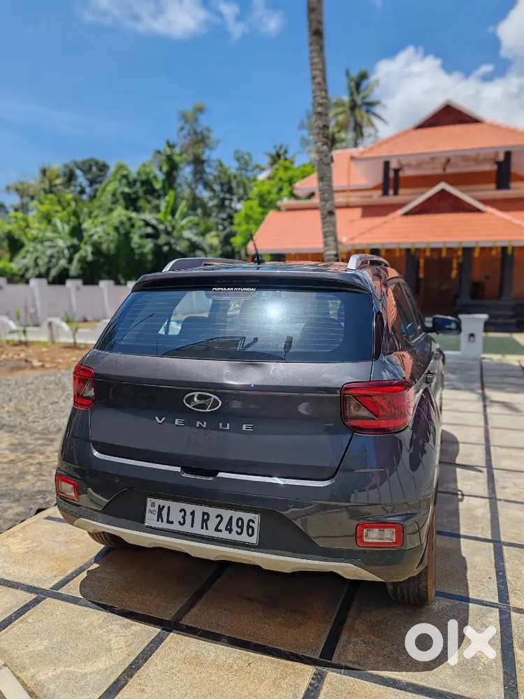 Hyundai Venue Mt Petrol 2022