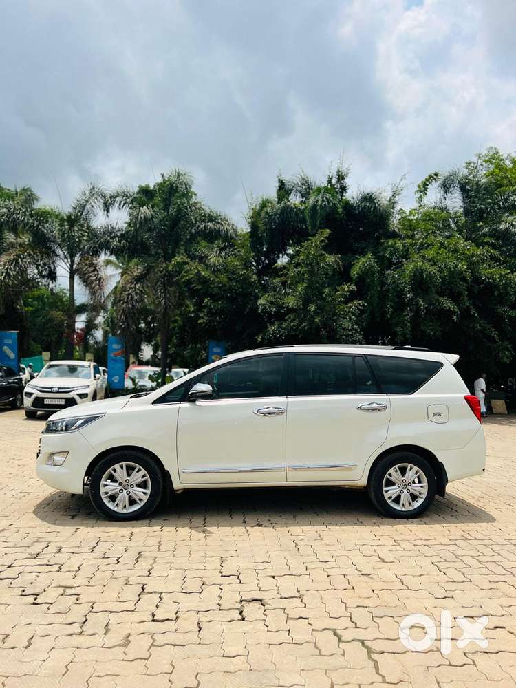 Toyota Innova Crysta 2.8 Zx At, 2017, Diesel