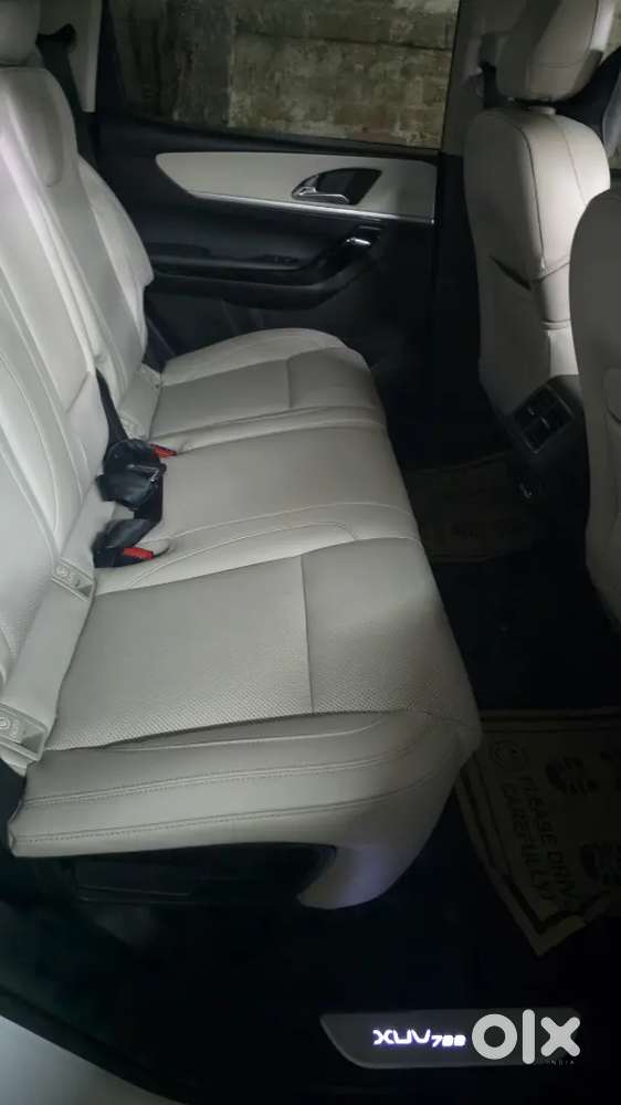 Mahindra Xuv700 2024 Diesel Mt Ax7l
