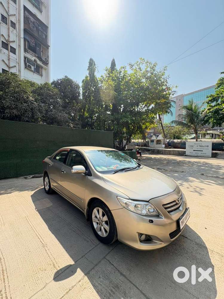 Toyota Corolla Altis 2010/2031