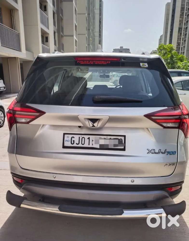 Direct Owner /mahindra Xuv700 Petrol At 2023