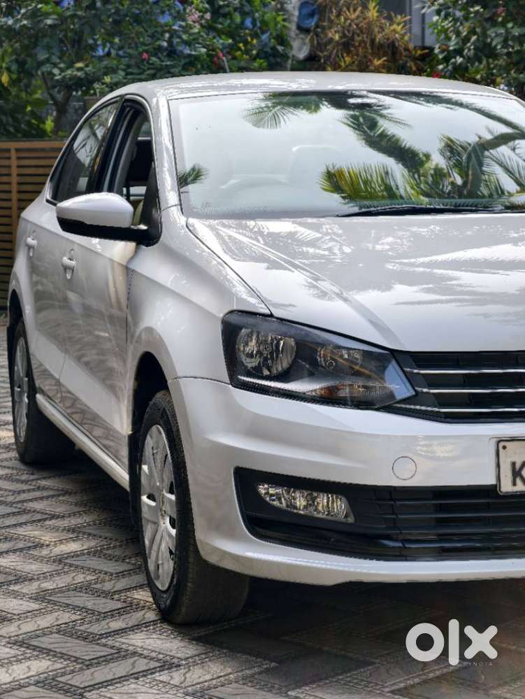 Volkswagen Vento Sport 1.2 Tsi At, 2016, Petrol
