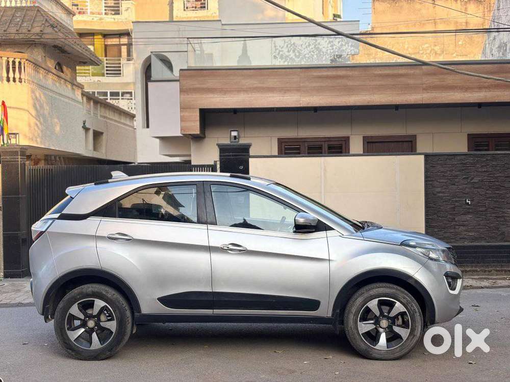 Tata Nexon 1.2 Revotron Xza Plus, 2018, Petrol