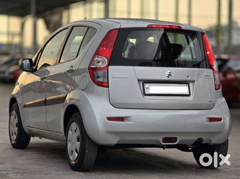 Maruti Suzuki Ritz Vxi, 2011, Petrol