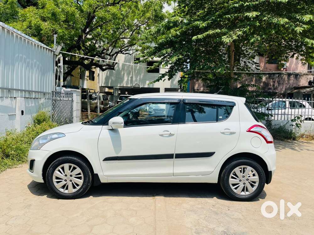 Maruti Suzuki Swift Zdi Plus, 2015, Diesel