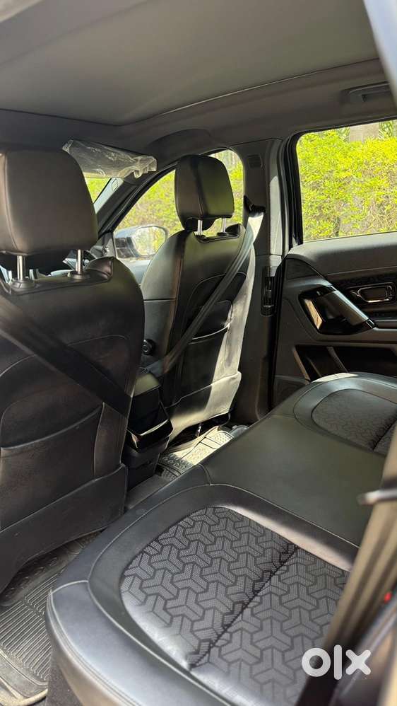 Tata Harrier Xza Plus Dark Edition
