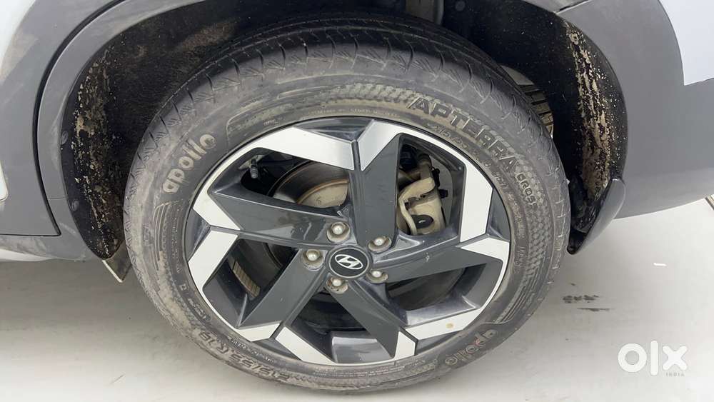 Hyundai Alcazar Platinum 7 Str 1.5 Turbo Petrol Adventure, 2023, Pet..