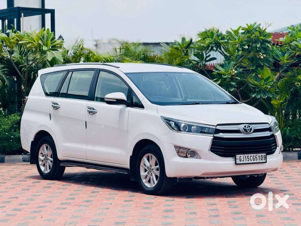 Toyota Innova Crysta 2.4 V 8 Str, 2017, Diesel