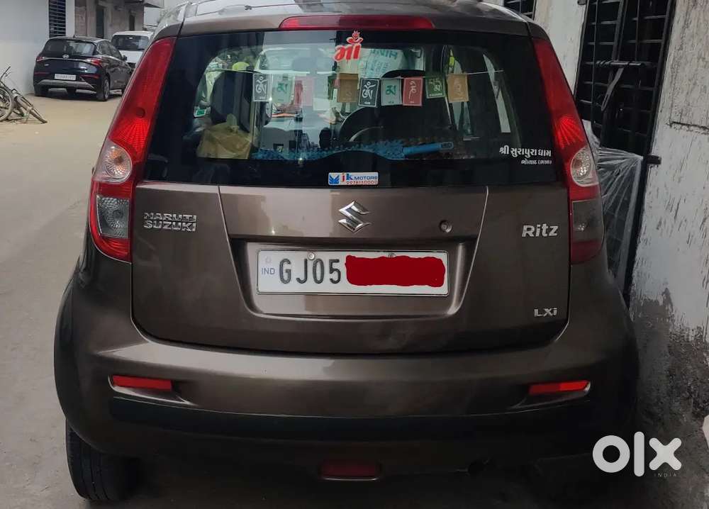 Maruti Ritz Lxi 2011