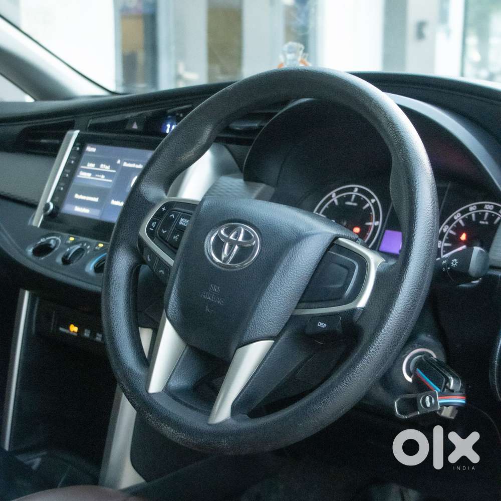 Toyota Innova Crysta 2.4 G Mt 7 Str, 2023, Diesel