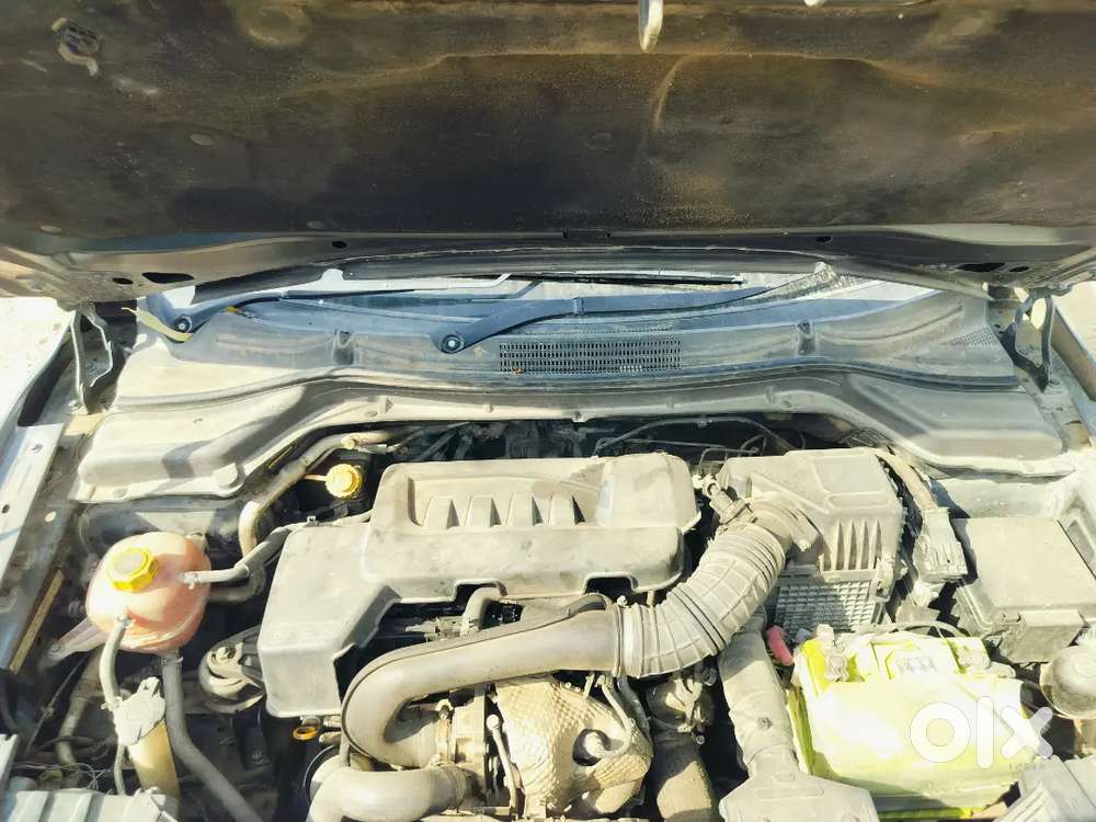 Mahindra Xuv300 W4 Diesel 2021  1st Owner  83,000 Km Driven