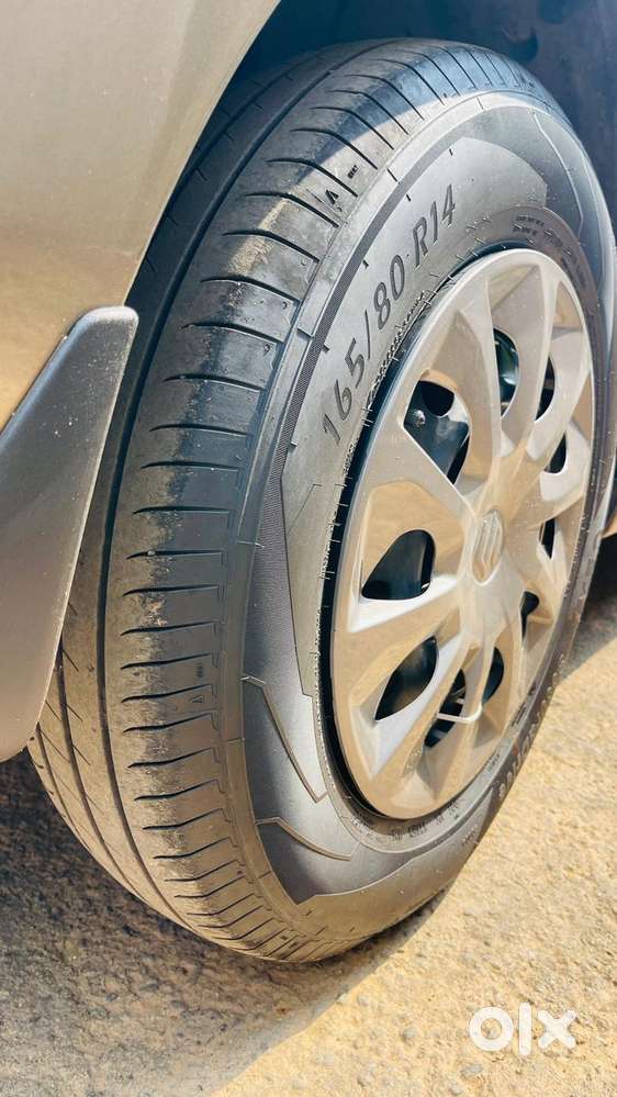 Maruti Suzuki Swift Dzire Vxi Optional, 2025, Petrol