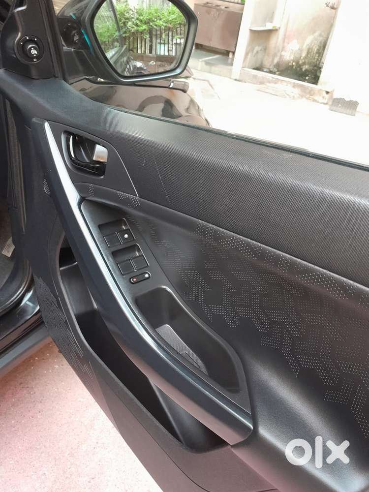 Tata Nexon Ev Xz Plus Dark Edition, 2022, Electric