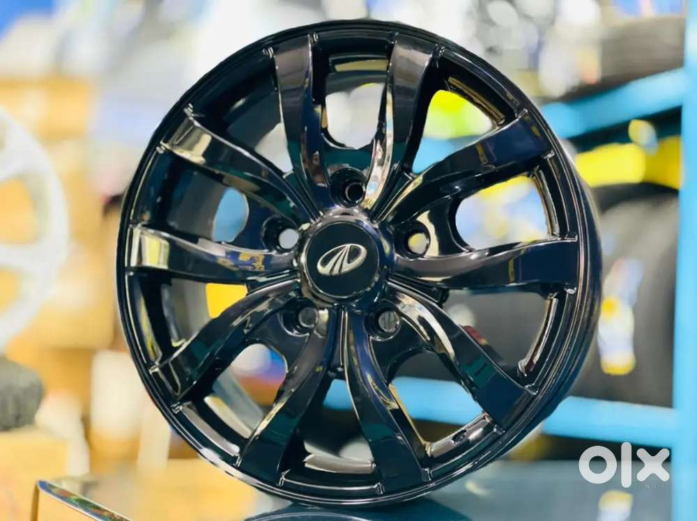 17inch Mahindra XUV 500 stock Metallic black OEM Stock Alloy wheel