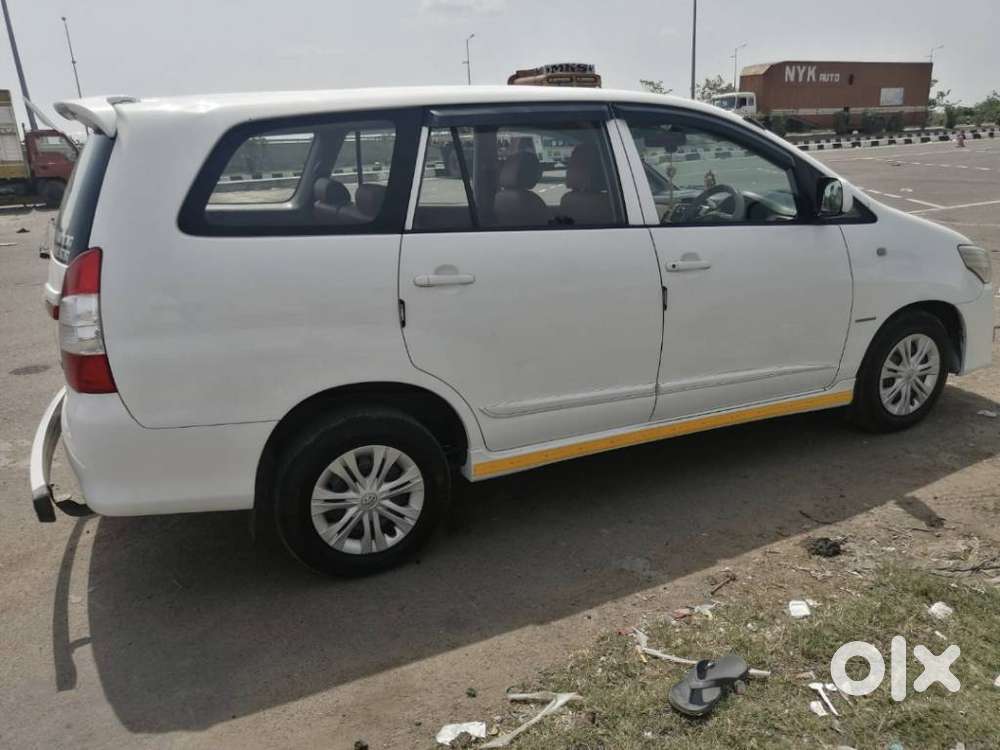 Toyota Innova 2.5 G (diesel) 7 Seater, 2016, Diesel