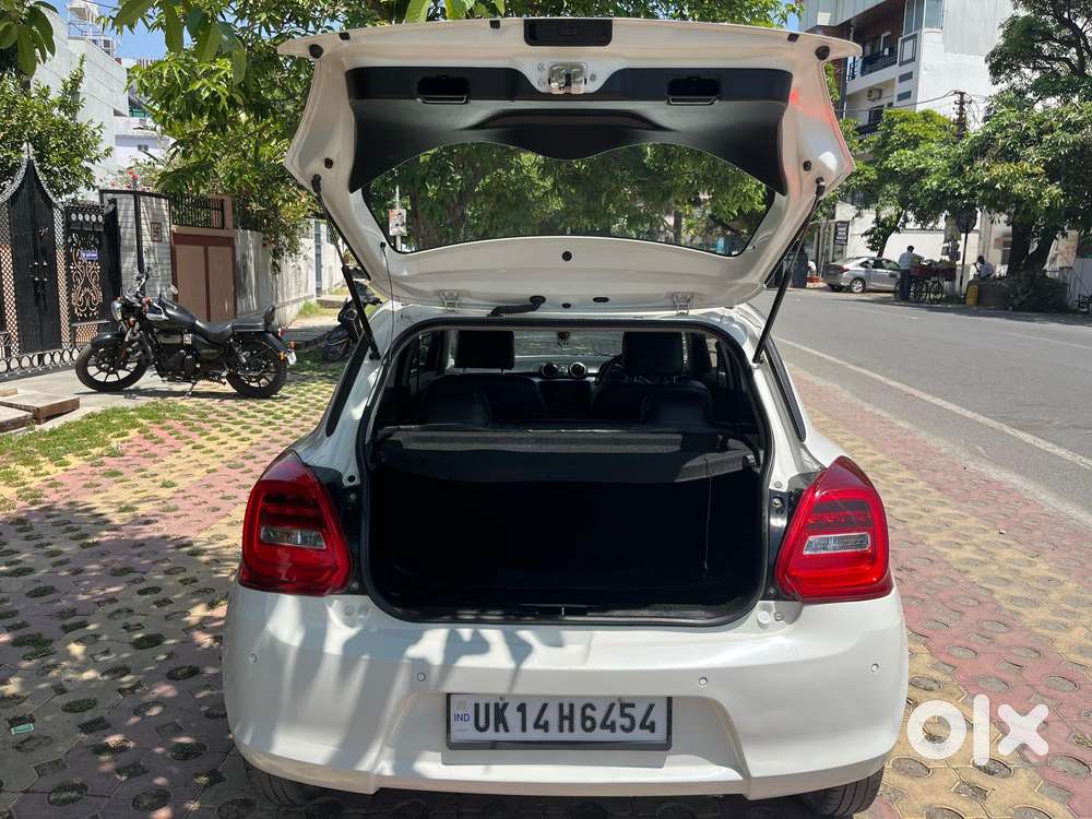 Maruti Suzuki Swift Vxi Optional, 2021, Petrol
