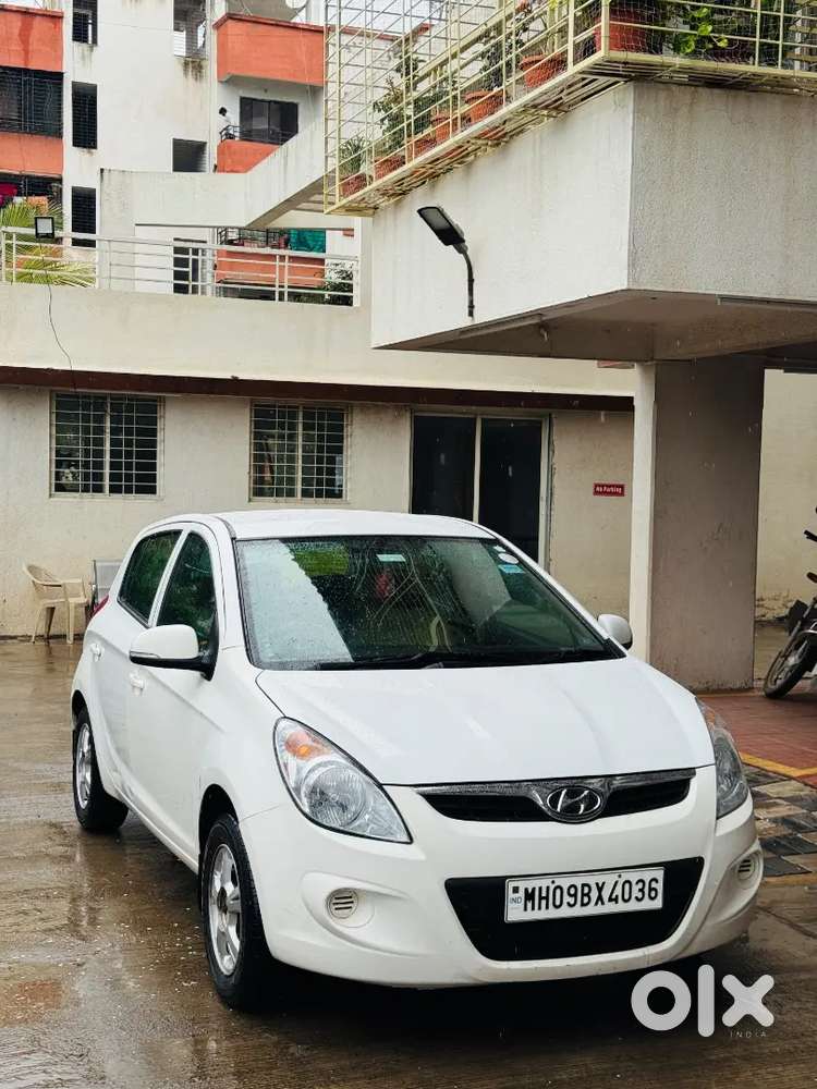 Hyundai I20 Sports Petrol Cng 2011 Insurance Valid 215000 Negotiable
