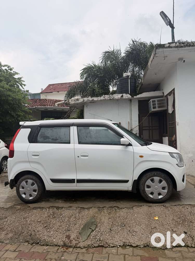 Maruti Suzuki Wagon R 1.0 Vxi, 2023, Petrol