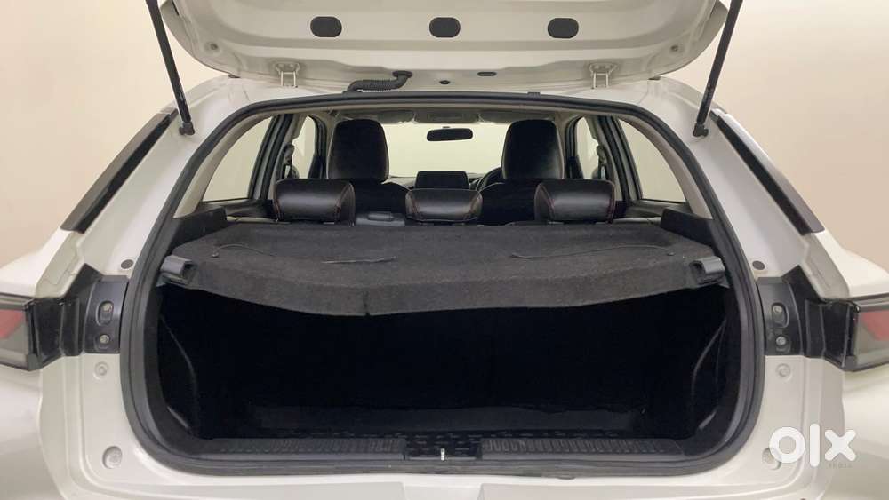 Maruti Suzuki Fronx Delta Plus 1.2l Ags, 2023, Petrol