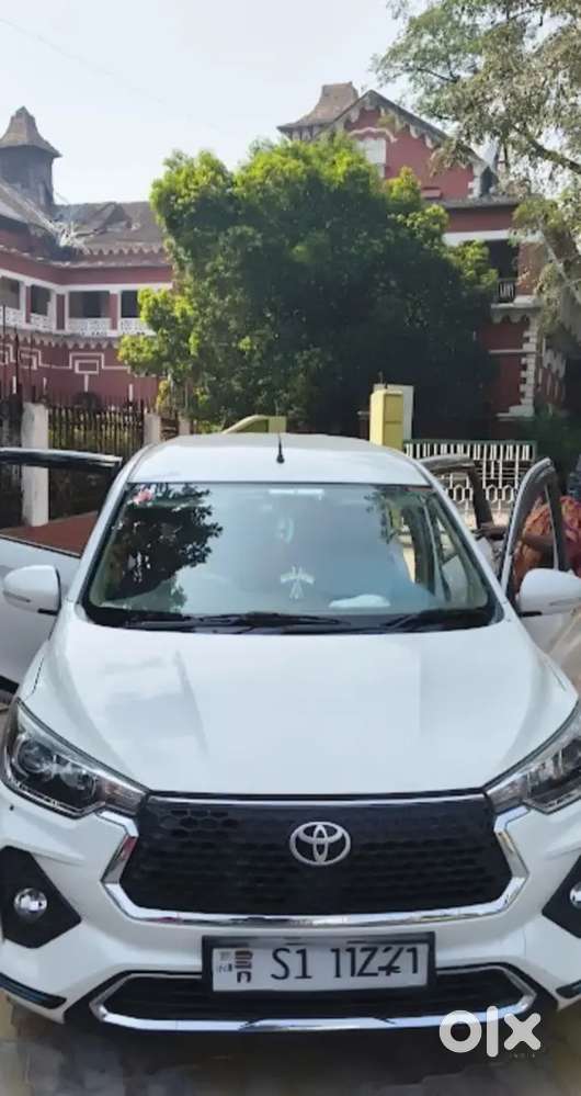 Toyota Rumion 2024 Petrol Well Maintained