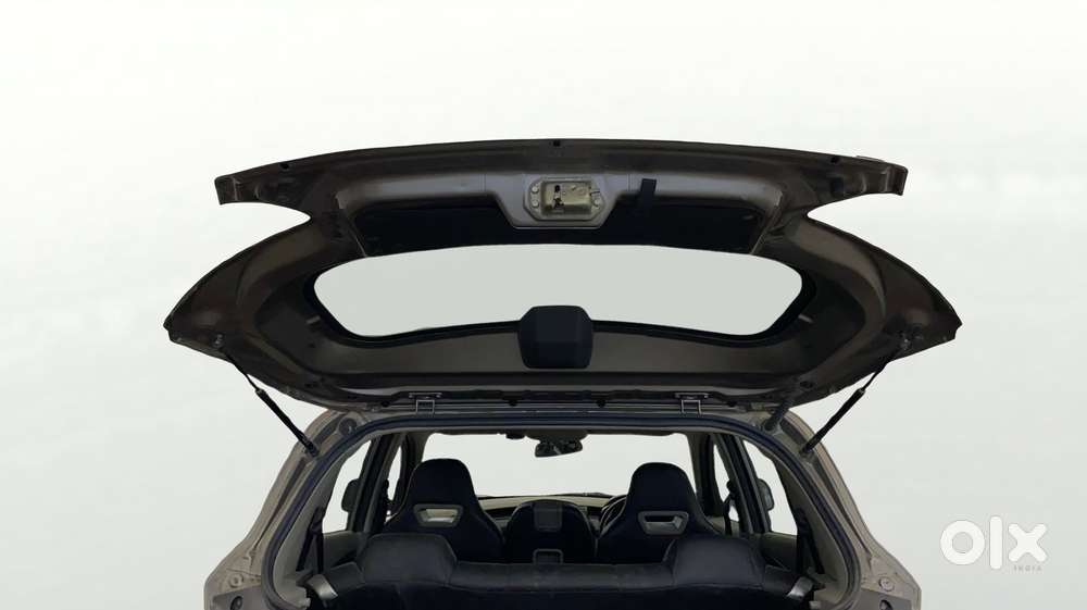 Mahindra Kuv 100 2016-2017 Mfalcon G80 K2, 2016, Petrol