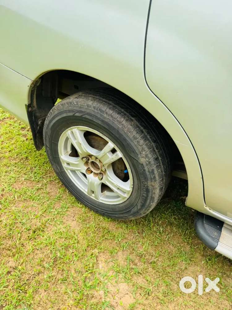 Toyota Innova 2010 Top Conditionluxury Interioralloy Wheels
