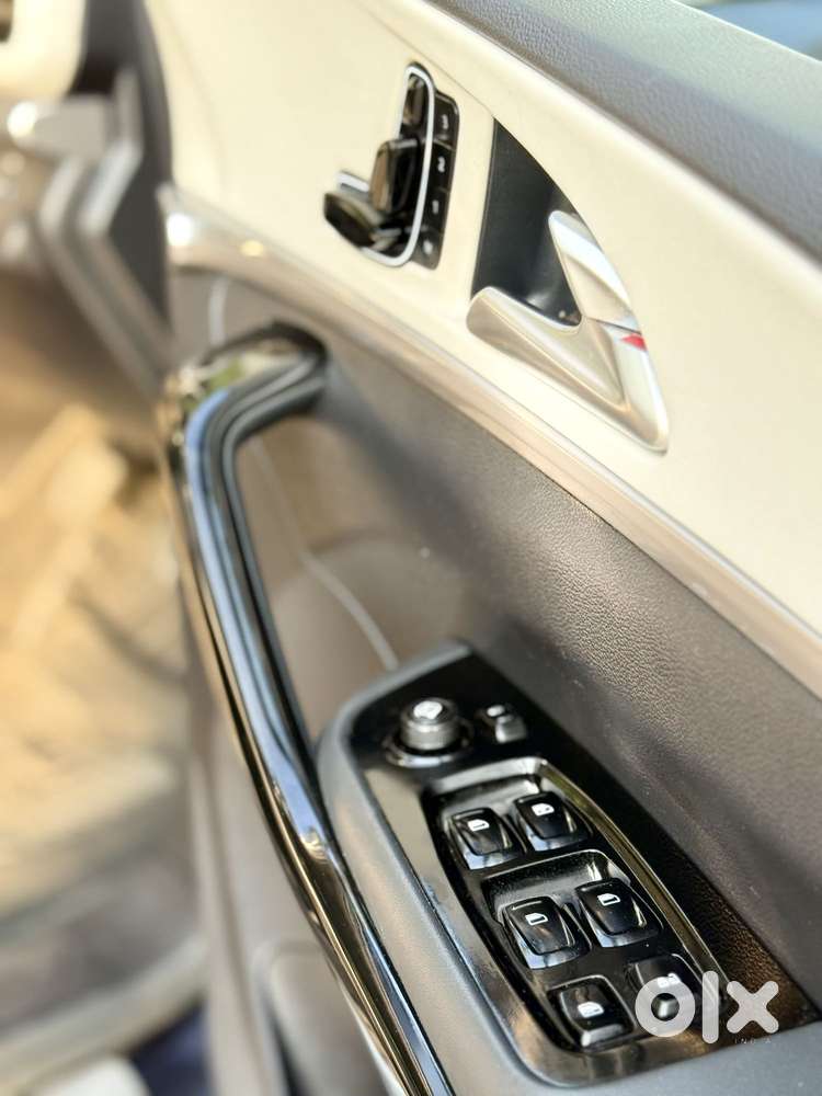 Mahindra Xuv700 2.2 Ax 7 Diesel Mt Str, 2024, Diesel