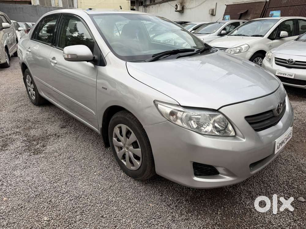 Toyota Corolla Altis Aero 1.8 J, 2011, Petrol