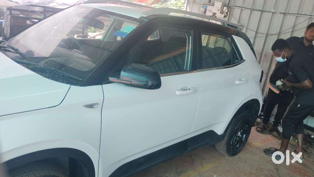Hyundai Venue Petrol 2021