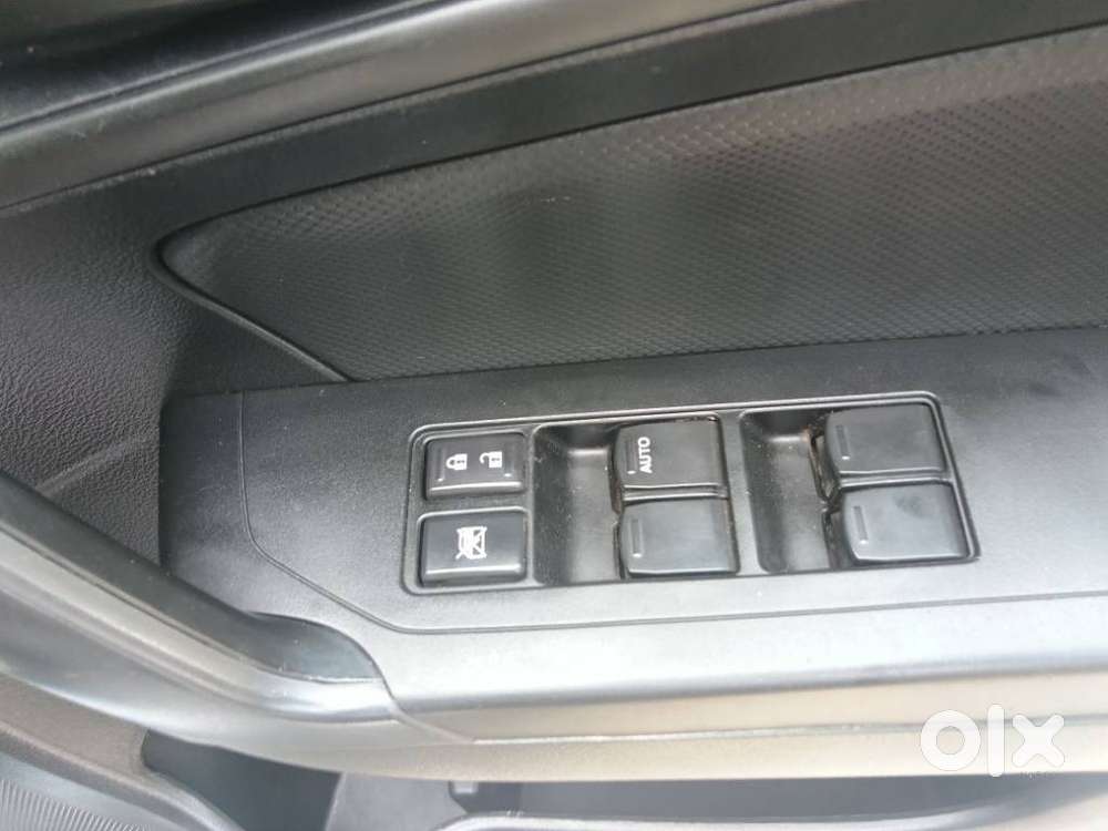 Maruti Suzuki Brezza, 2021, Petrol