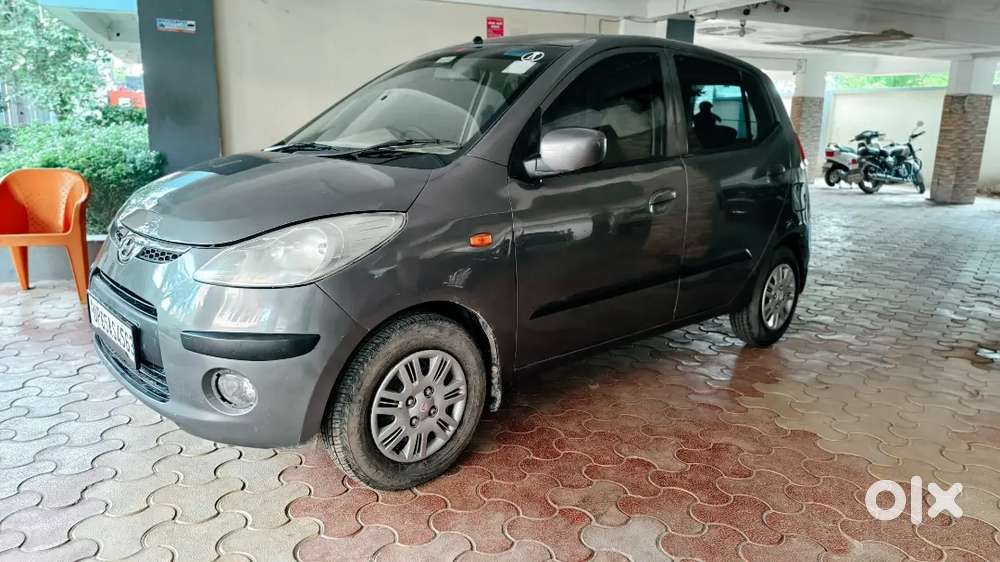 Hyundai I10 Sportz 2010 Petrol Manual 2032 Paper Ok