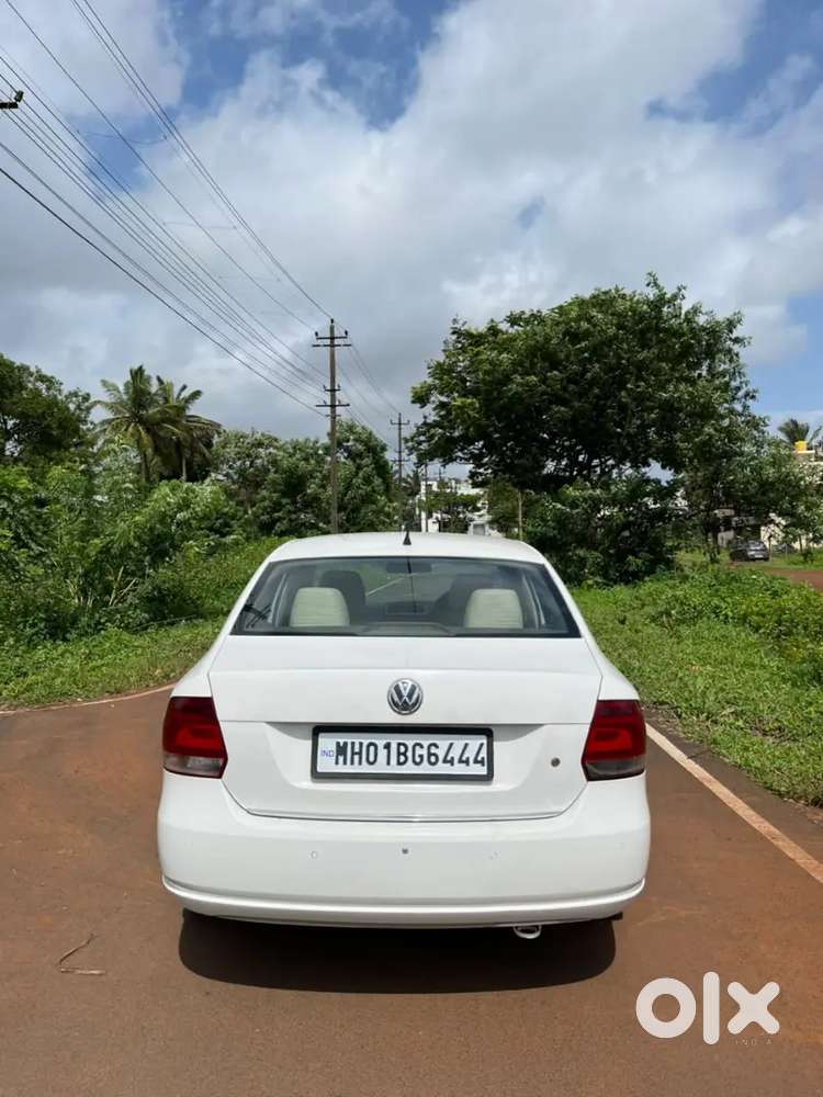 Volkswagen Vento 2013 1.6 Highline Diesel