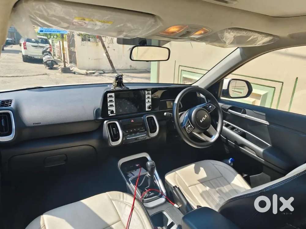 Kia Sonet Htk Plus Top Model With Sunroof