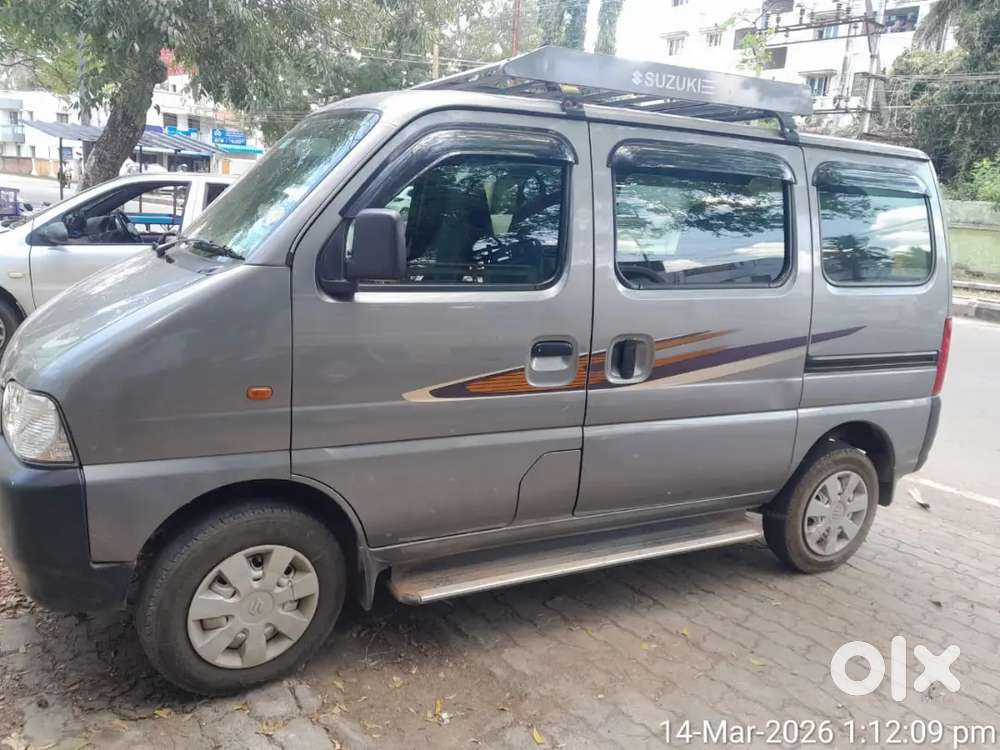 Maruti Suzuki Eeco 2022 Cng & Hybrids 28000 Km Driven