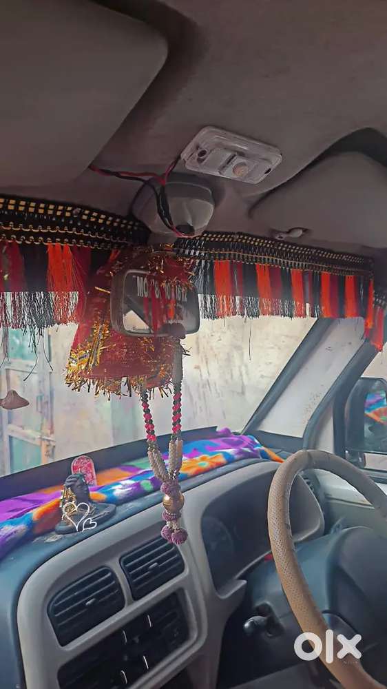 5 Seater Ac  , S White Color ,all Documents Complete,petrol & Cng