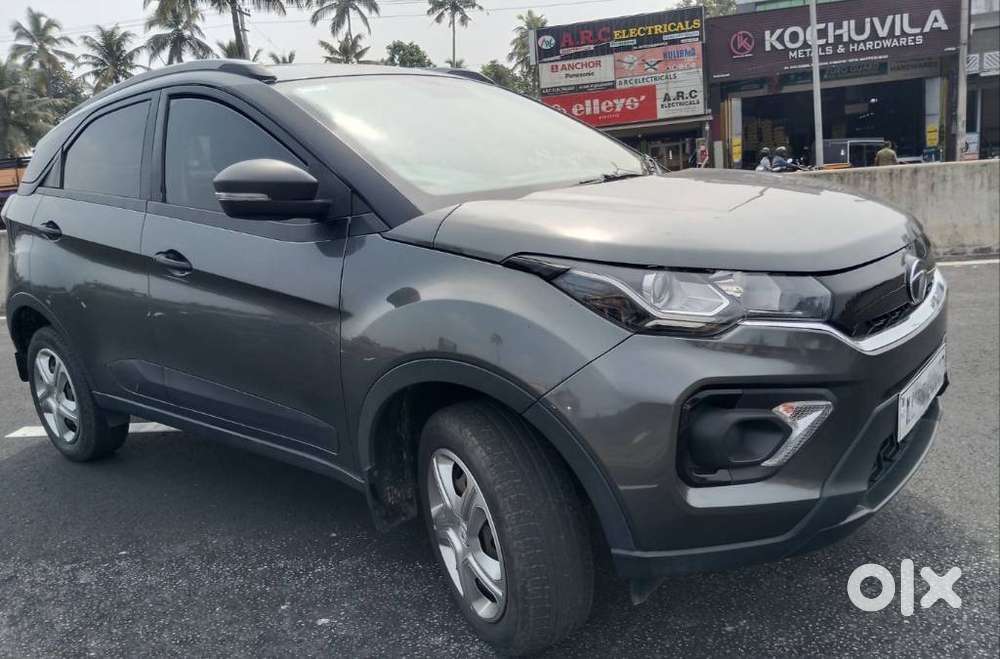 Tata Nexon 1.2 Revotron Xm (s), 2022, Petrol