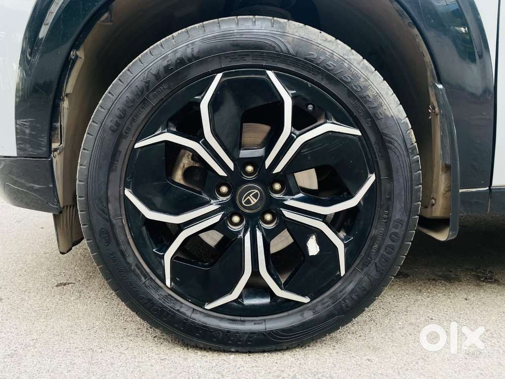 Tata Nexon Creative Plus S 1.2 Revotron Petrol 7dca, 2025, Petrol
