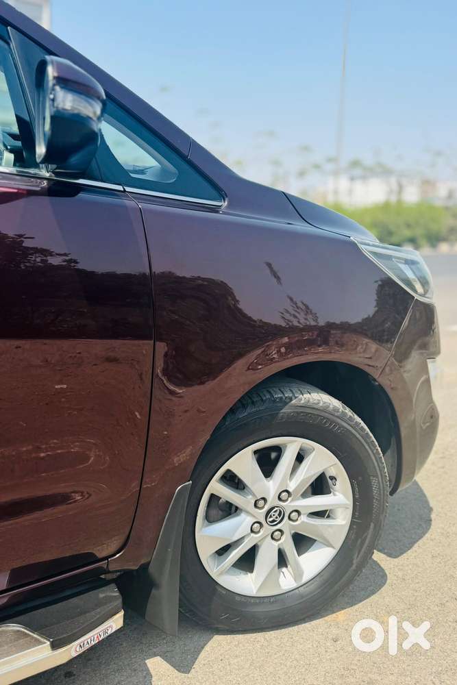 Toyota Innova Crysta 2.4 V 8 Str, 2017, Diesel