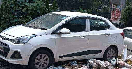Urgent Sell 2015 Hyundai Xcent 85000 Km Driven