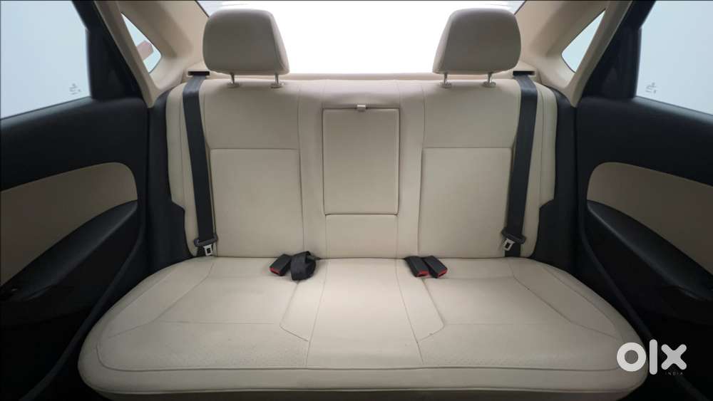 Volkswagen Vento 1.6 Highline, 2021, Petrol