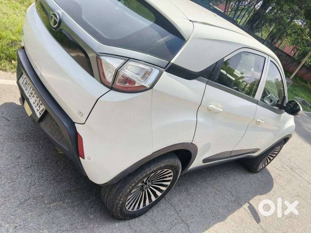 Tata Nexon 1.5 Revotorq Xm (s), 2017, Diesel